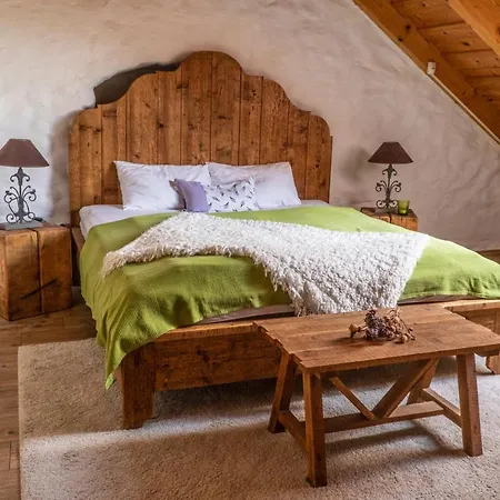 Kali Panorama Birtok بيت للعطل